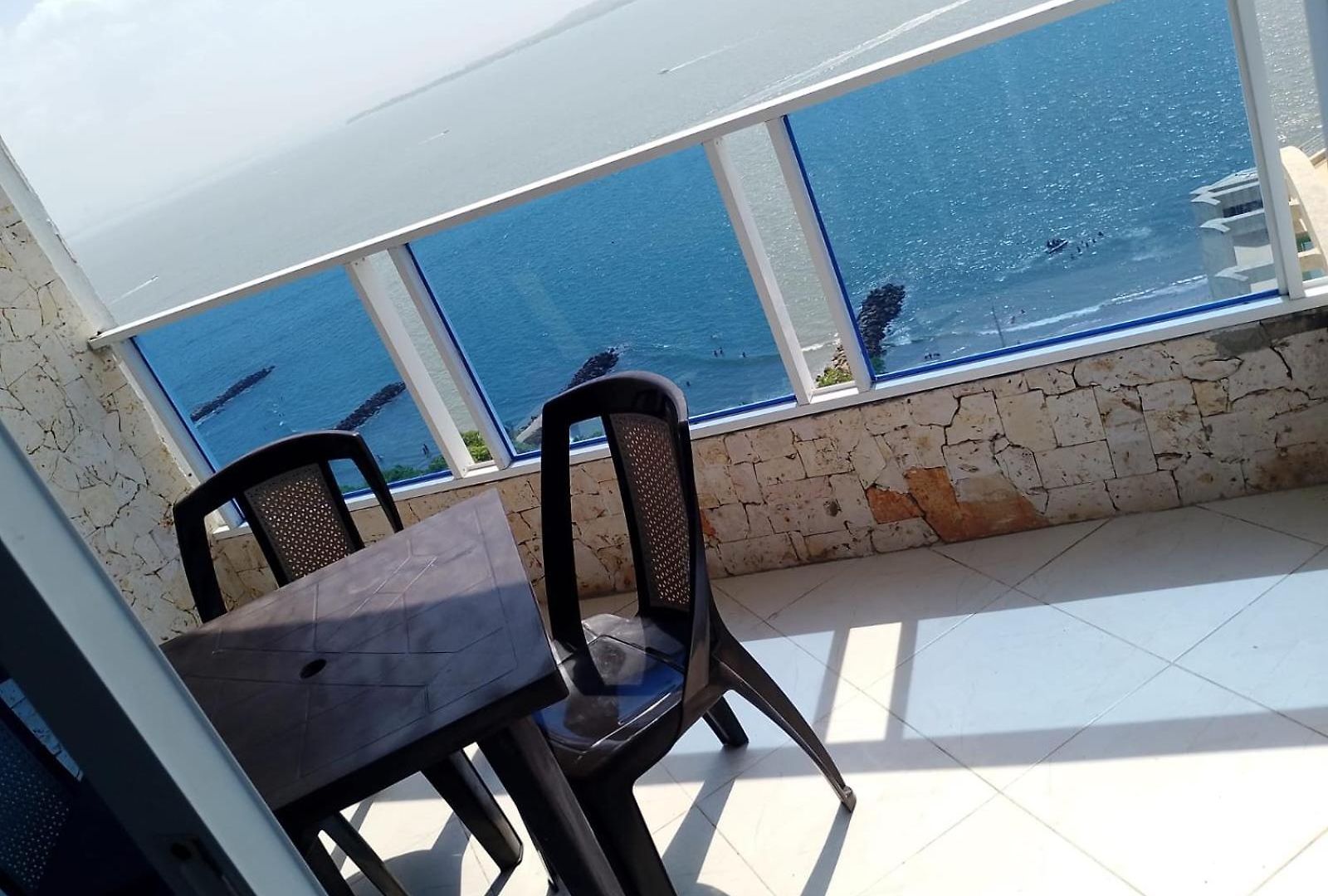 Apartamento Vista Al Mar Con Balcon Cartagena